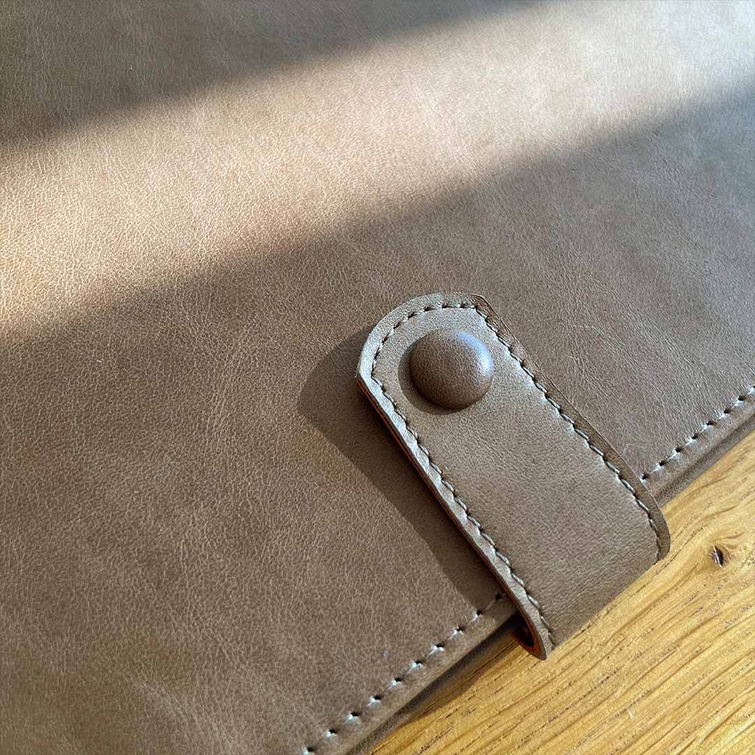 Exclusive ReMarkable  tablet cover. Made with the finest materials.